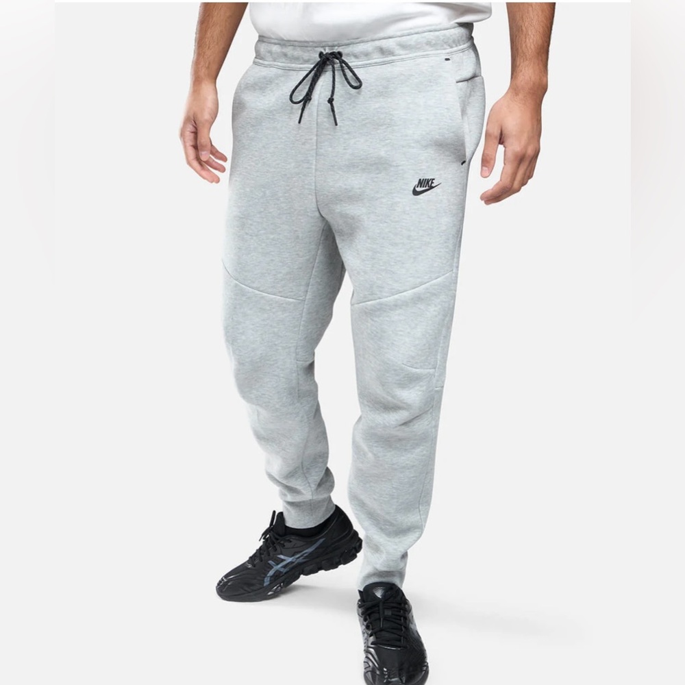 NIKE TECH FLEECE PANTS - GRAY/BLACK